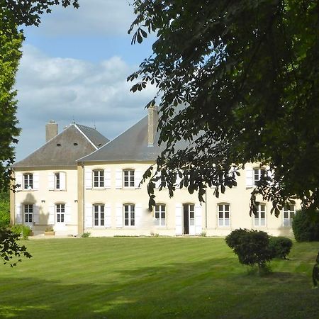 Maison d'hôtes Le Château de Puxe Exterior foto