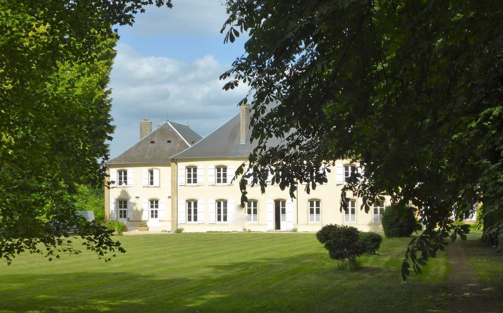 Maison d'hôtes Le Château de Puxe Exterior foto
